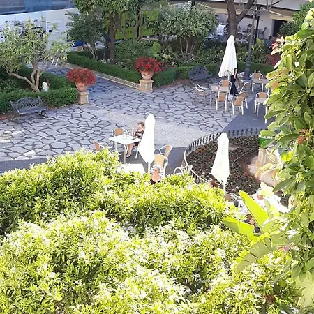شقة Apartamento Plaza De Flores إِستيبونا