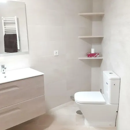 Apartamento Plaza De Flores شقة *